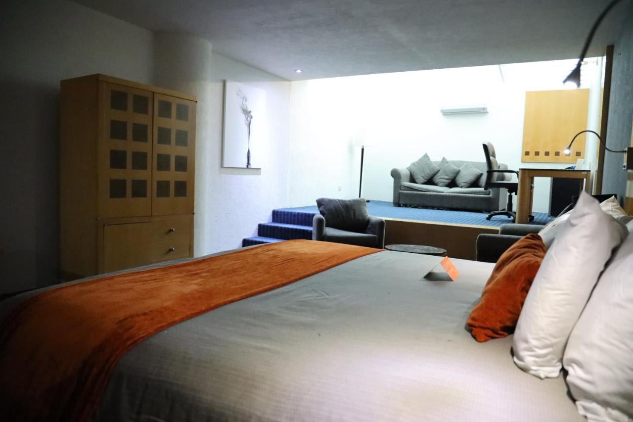 Real Inn 누에보 라레도 외부 사진